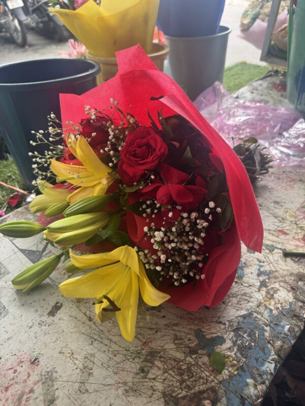 Lilium & Rose bouquet